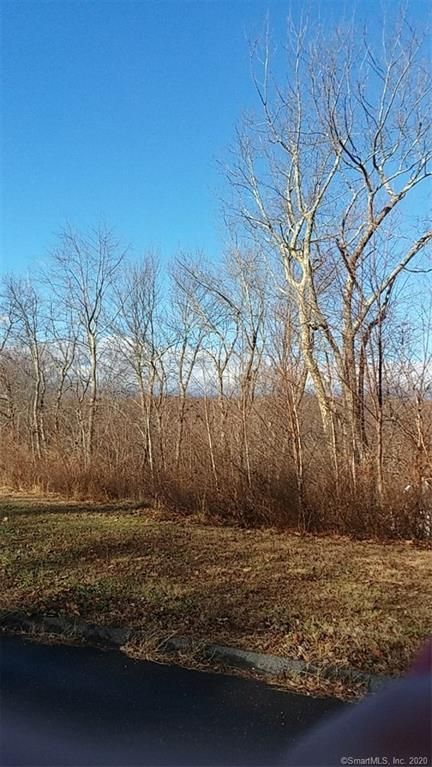 2F Country Garden Court, Plymouth, CT 06782